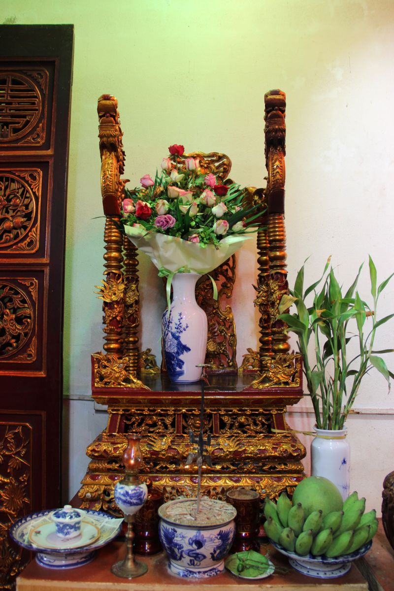 Ban Thờ Công Chúa - Đình Triệu Phú 