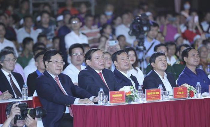 Chương trình nghệ thuật 'Văn hóa các dân tộc – Hội tụ và phát triển': Bản hòa ca của 54 dân tộc dưới 'mái nhà chung'