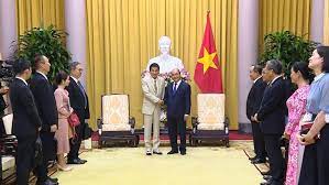 Chủ tịch nước Nguyễn Xuân Phúc tiếp Cựu Đại sứ đặc biệt Việt Nam - Nhật Bản