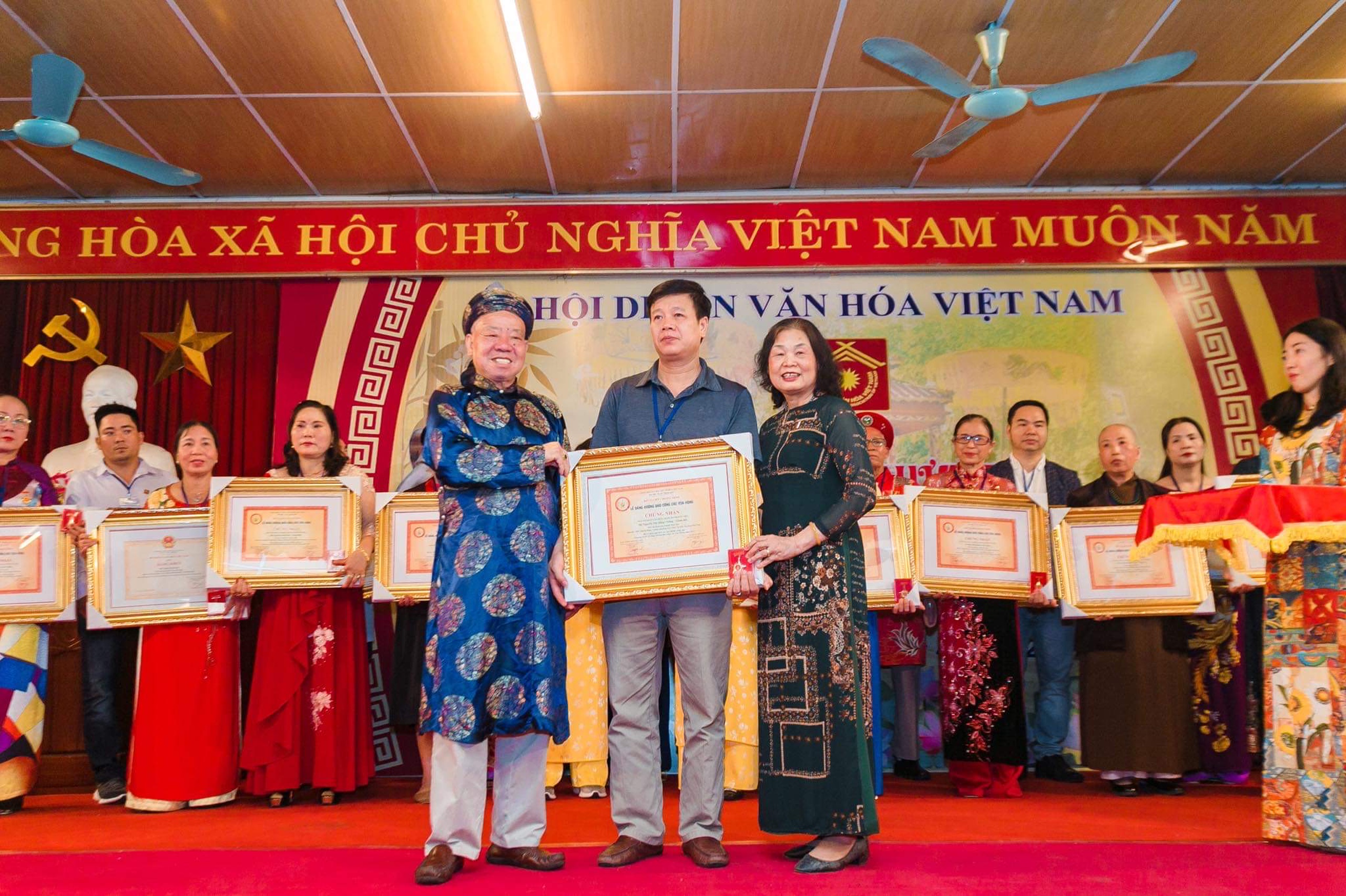 Battrang Family Phú Thọ Vinh Danh Đất Tổ Vua Hùng